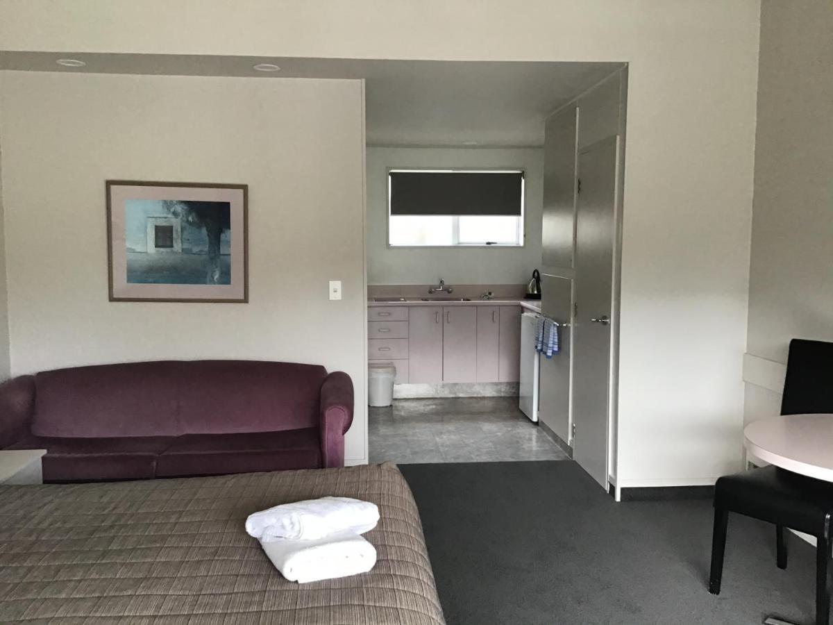Helensborough Motor Inn Балклута Экстерьер фото