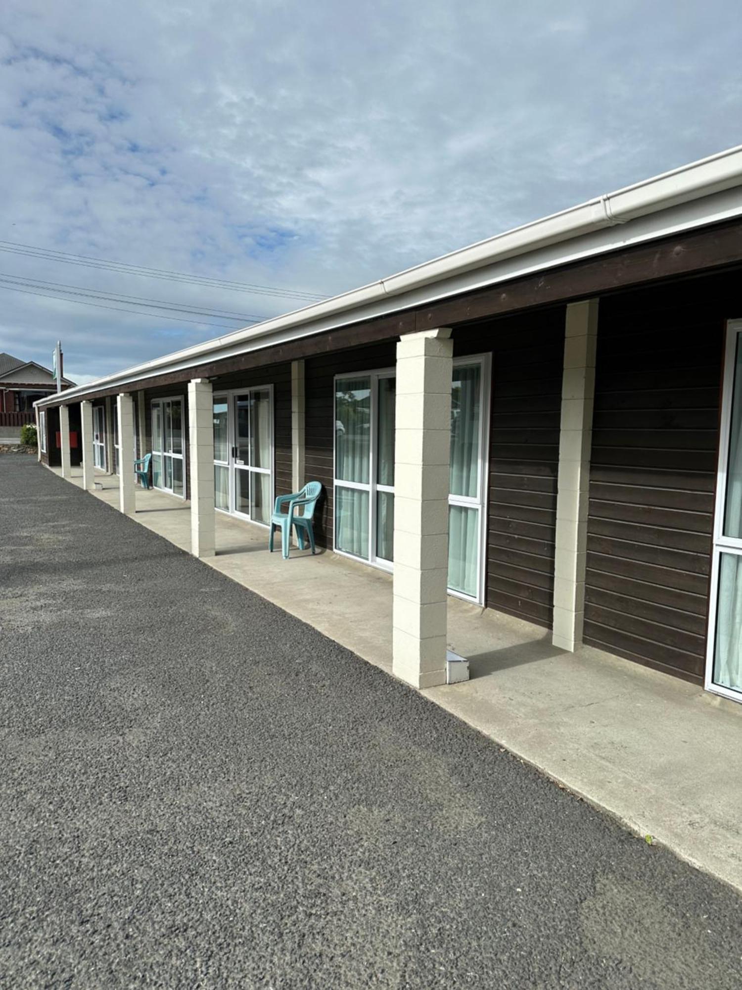 Helensborough Motor Inn Балклута Экстерьер фото